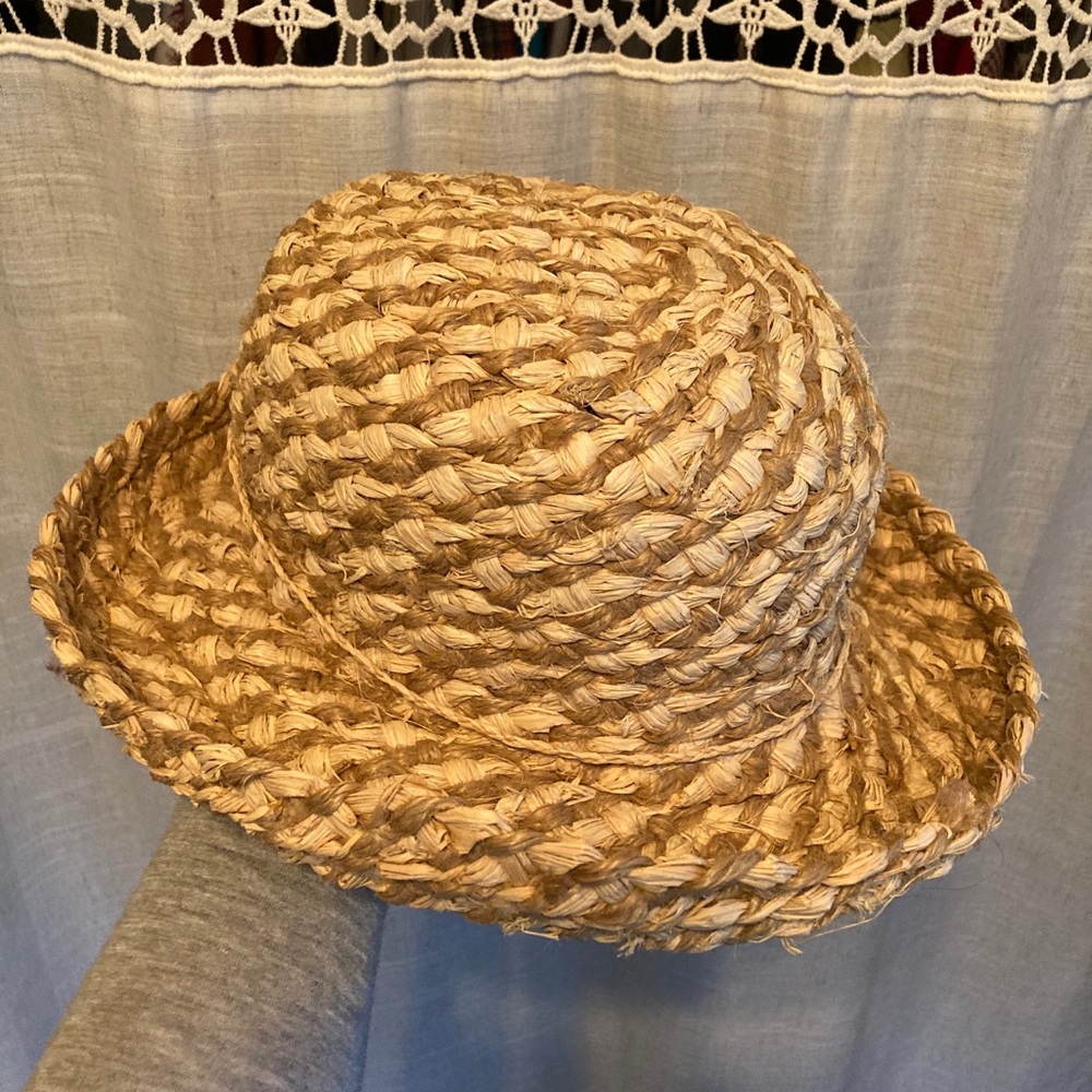 Straw sun hat